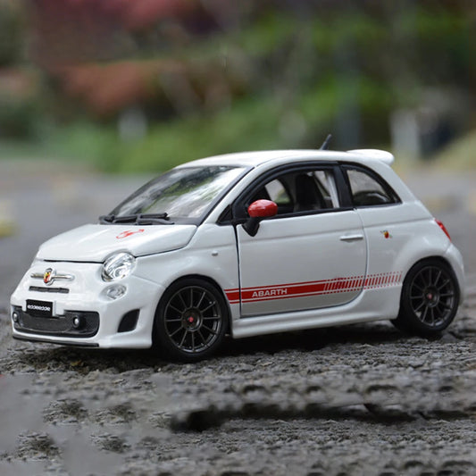 Die-cast 1:24 Scale Fiat 500c Cabriolet Simulation Mini Alloy Car Model Fan Collection Display Home Decoration Metal Ornaments
